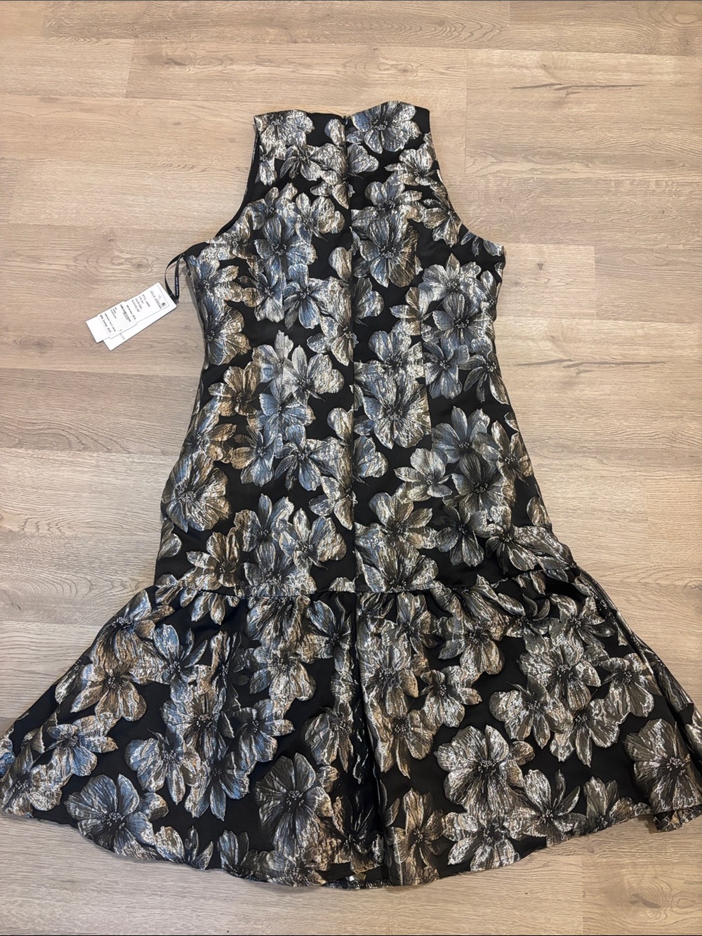 julia jordan Black and Silver Floral Midi Dress - Picture 3 of 6